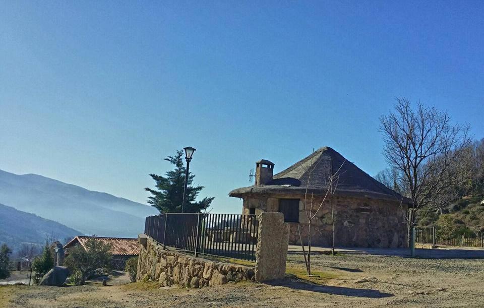 Albergue El Solitario Banos De Montemayor Eksteriør bilde